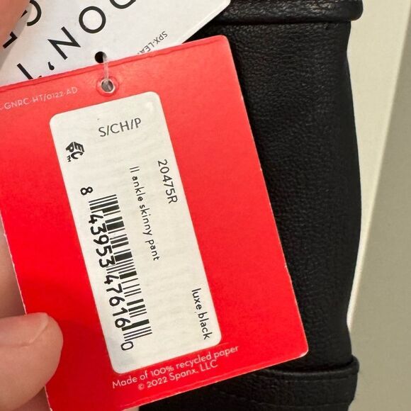 NWT Spanx Leather Like Ankle Pants Size Small - Picture 4 of 5